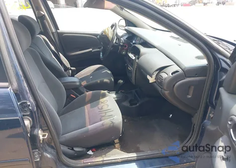 2000 Dodge Neon Highline z USA, uszkodzony, nr VIN 1B3ES46C8YD675836